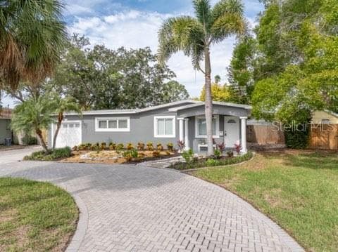 1843 OKLAHOMA AVENUE NE ST PETERSBURG, FL 33703