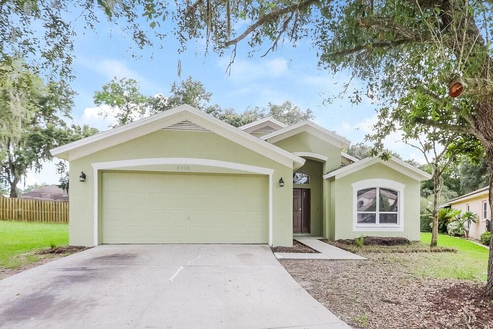 4703 BEAR CLAW COURT VALRICO, FL 33594