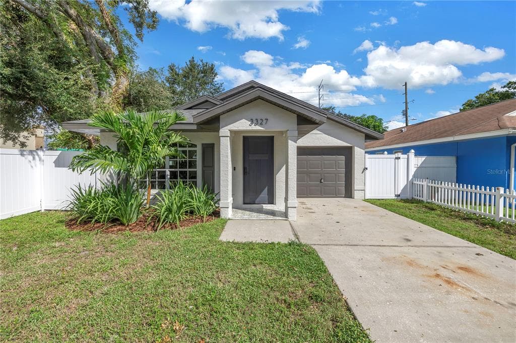 3327 CARLISLE AVENUE S ST PETERSBURG, FL 33712