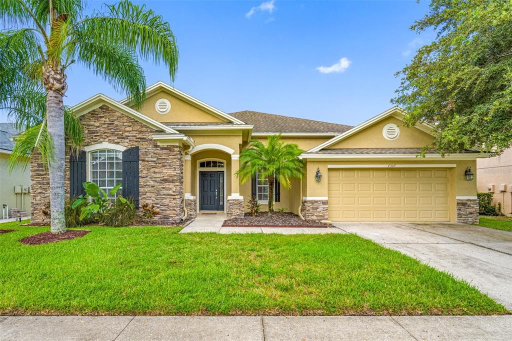 7307 DERWENT GLEN CIRCLE LAND O LAKES, FL 34637