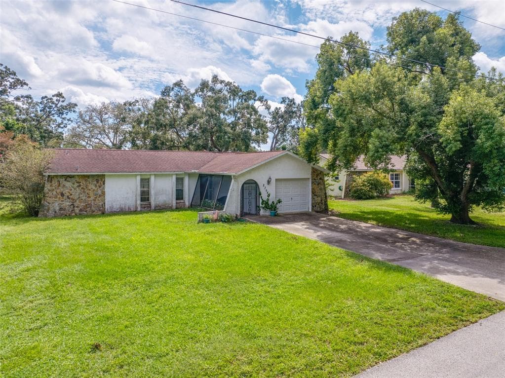 8394 DURHAM STREET SPRING HILL, FL 34608