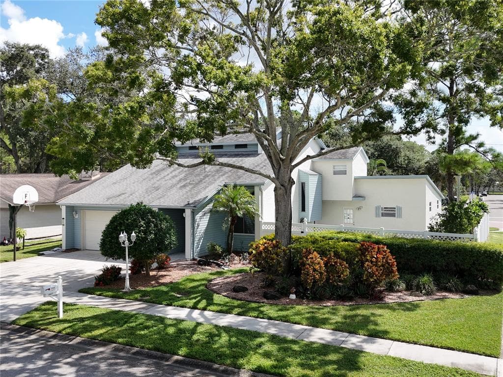 6888 118TH PLACE LARGO, FL 33773