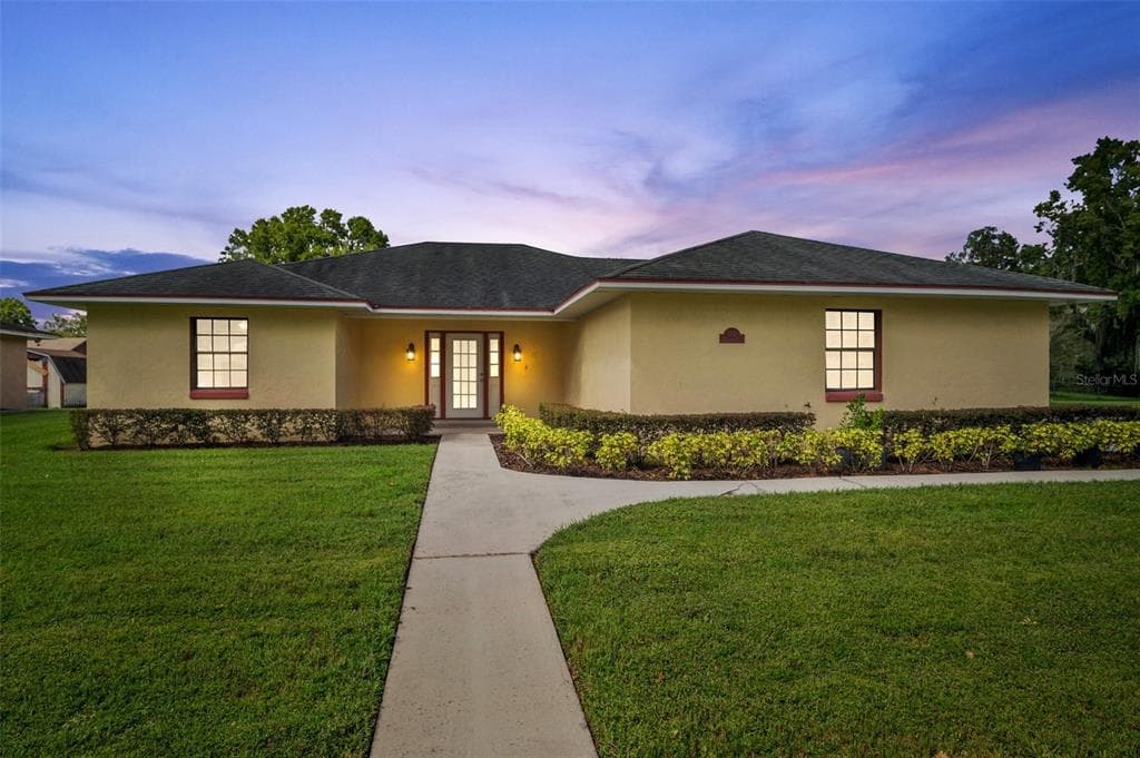 5103 IVYBROOK LANE LAKELAND, FL 33811