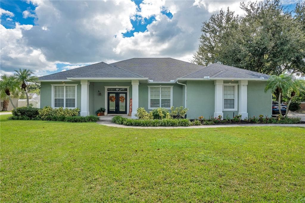 1803 SANDY KNOLL CIRCLE N LAKELAND, FL 33813