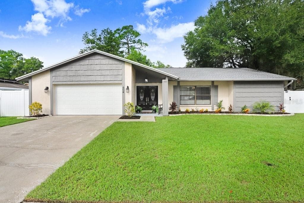 604 SHADY NOOK DRIVE BRANDON, FL 33511