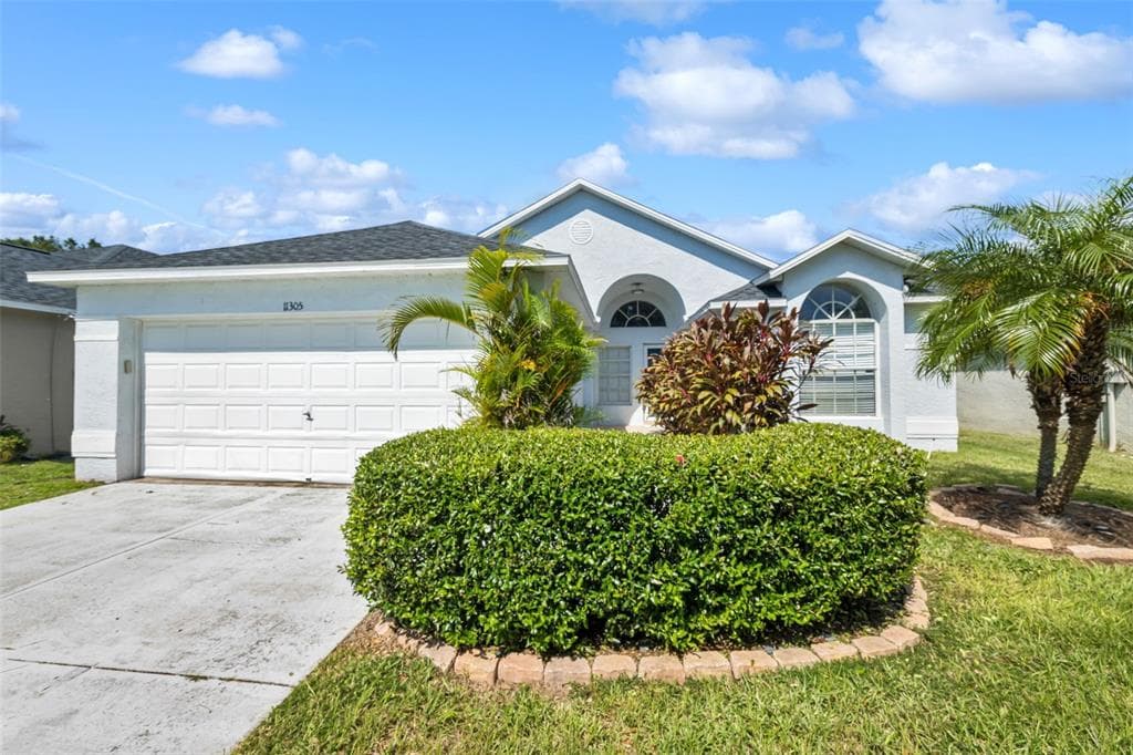 11305 SYMMES LAKE DR RIVERVIEW, FL 33569