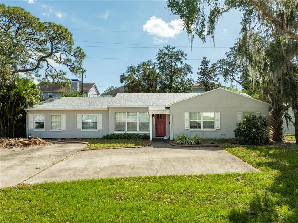 4104 W EL PRADO BOULEVARD TAMPA, FL 33629
