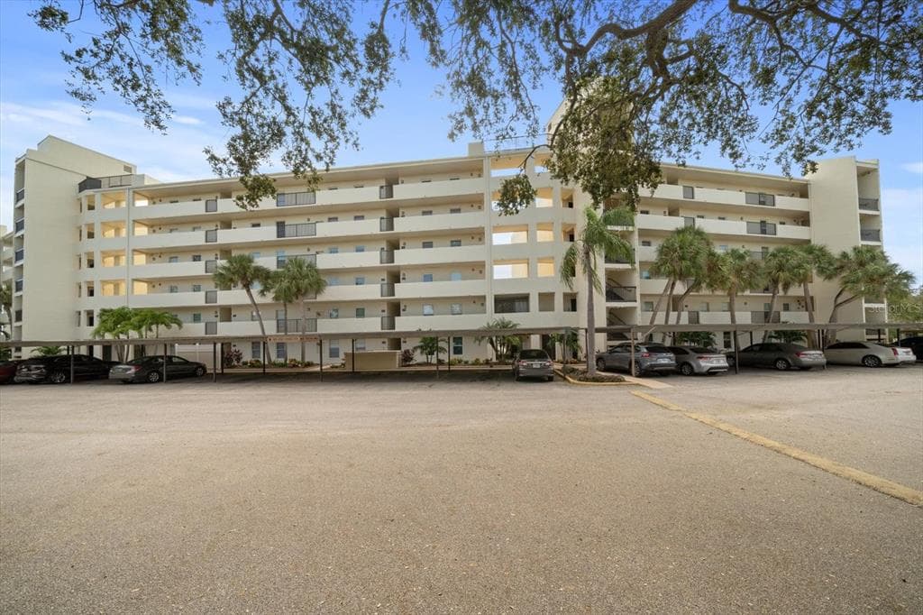 225 COUNTRY CLUB DRIVE UNIT 1207 LARGO, FL 33771