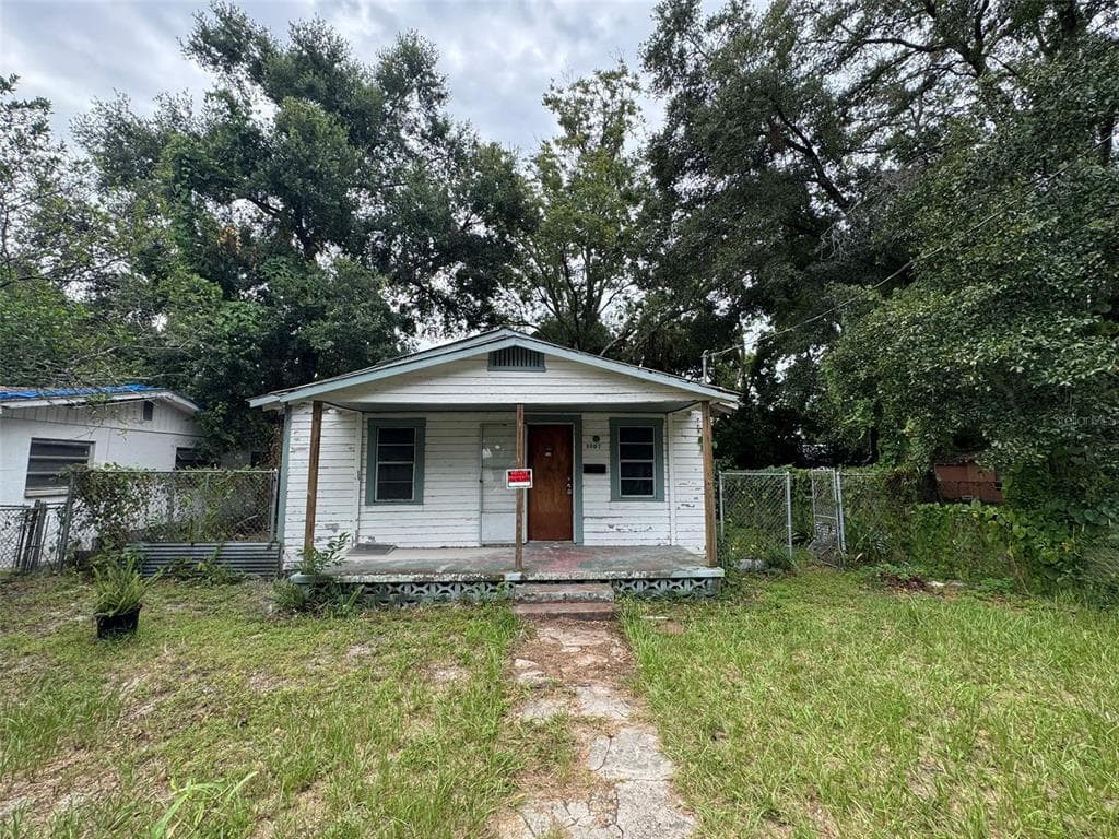 2607 E 23RD AVENUE TAMPA, FL 33605