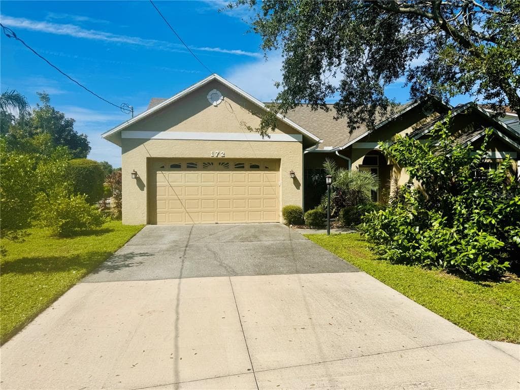 172 LAKE SHORE DRIVE W PALM HARBOR, FL 34684