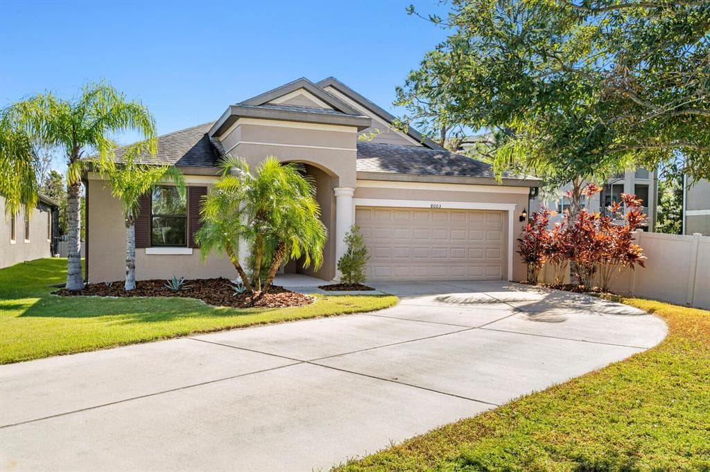 8003 WHITETAIL DEER WAY TAMPA, FL 33635