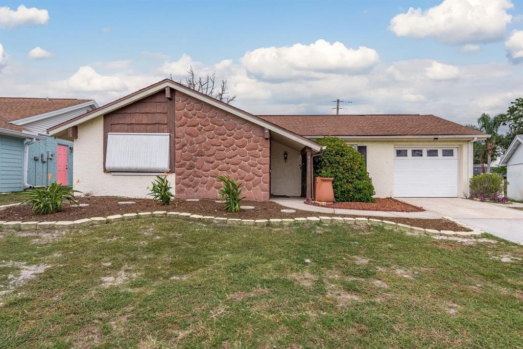 4321 STRATFIELD DRIVE NEW PORT RICHEY, FL 34652