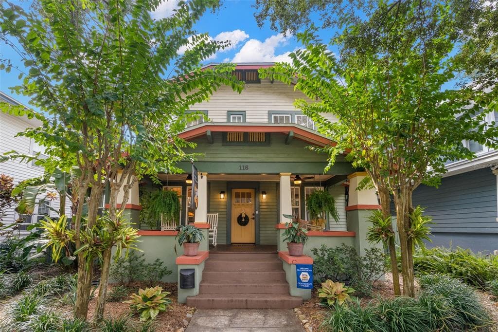 116 15TH AVENUE NE ST PETERSBURG, FL 33704