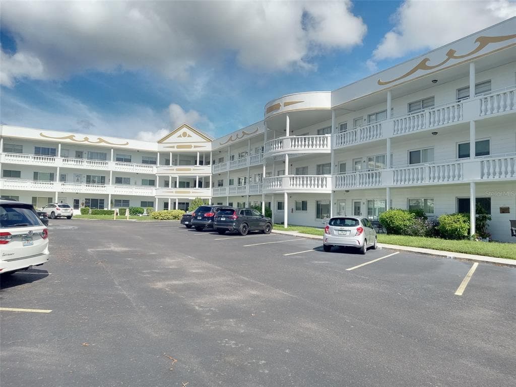 2428 COLUMBIA DRIVE UNIT 64 CLEARWATER, FL 33763