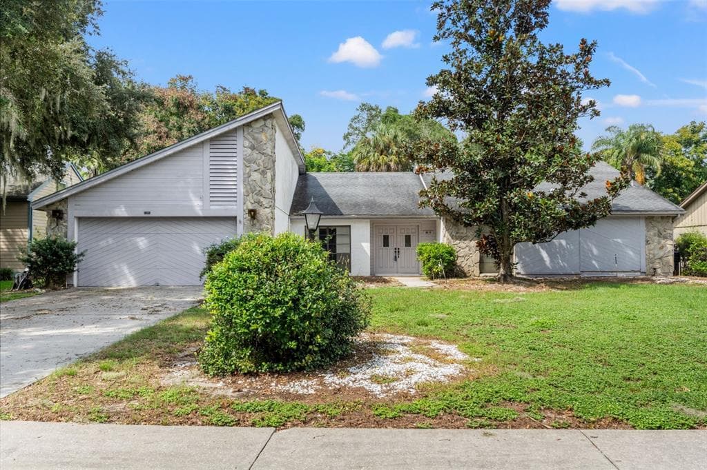 15904 NOTTINGHILL DRIVE LUTZ, FL 33548
