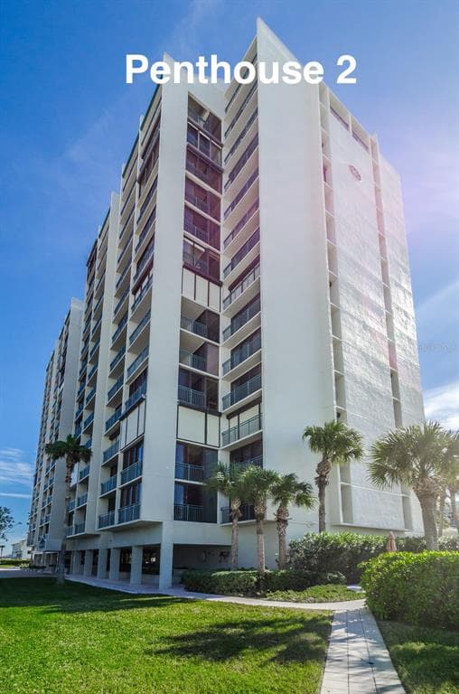 1390 GULF BOULEVARD UNIT 2 CLEARWATER BEACH, FL 33767