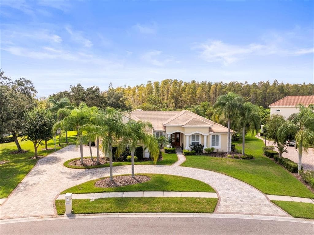 4704 RUE BORDEAUX LUTZ, FL 33558