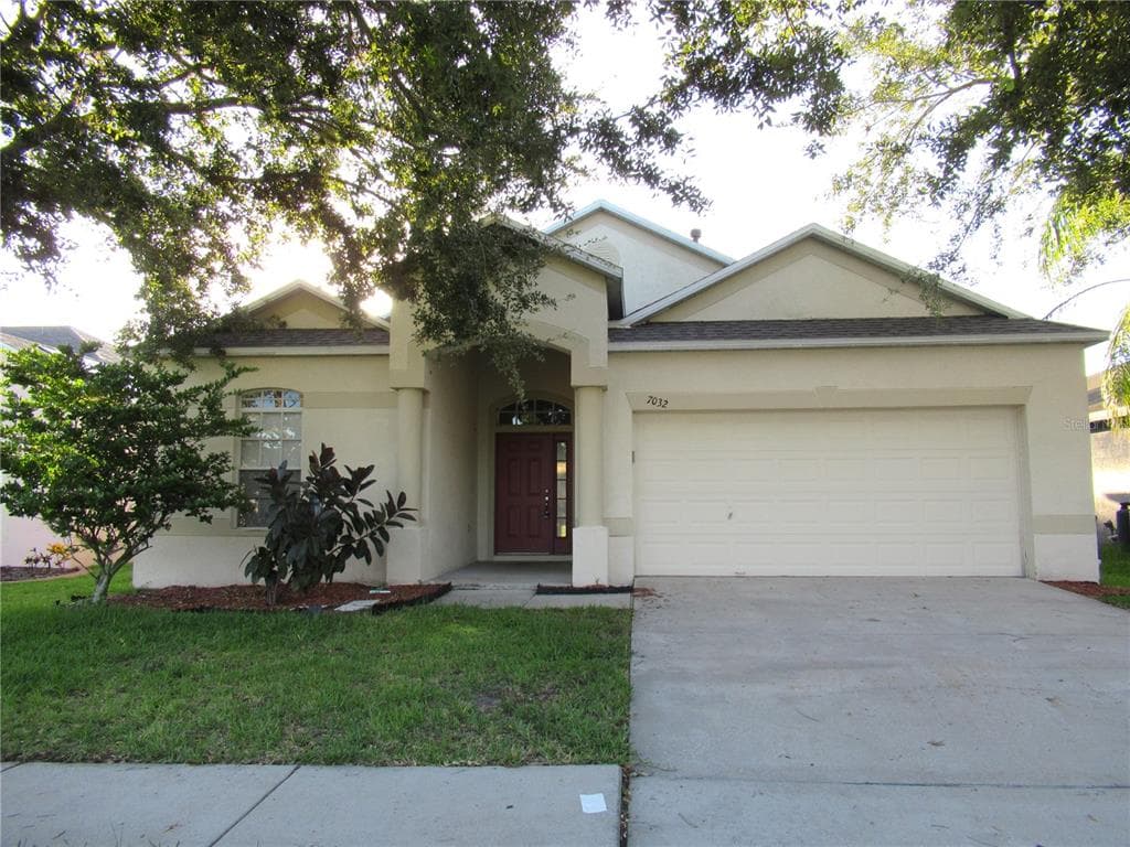 7032 MONARCH PARK DRIVE APOLLO BEACH, FL 33572