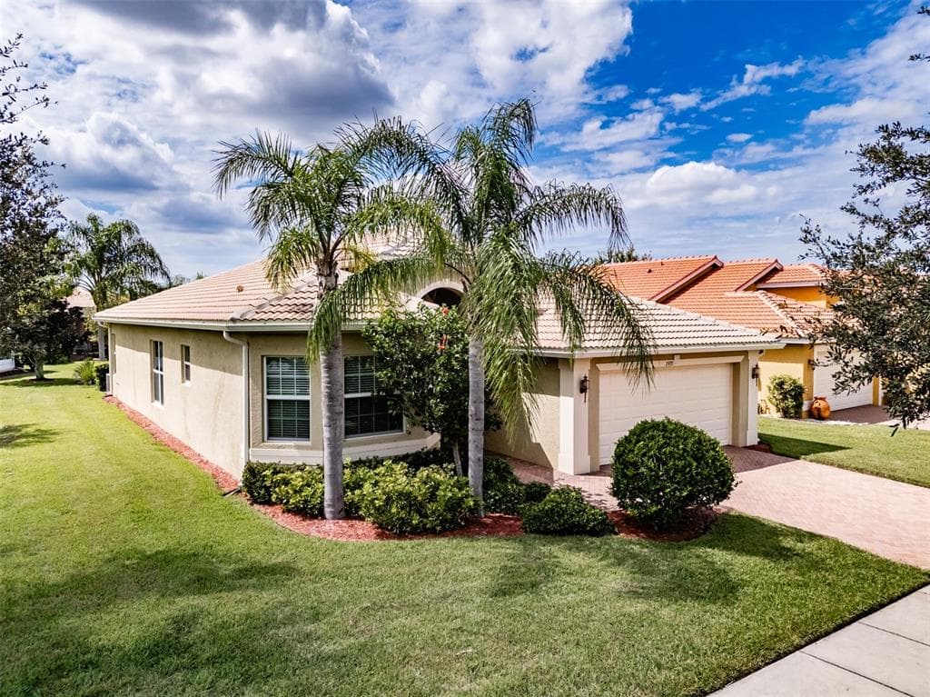 15935 GOLDEN LAKES DRIVE WIMAUMA, FL 33598