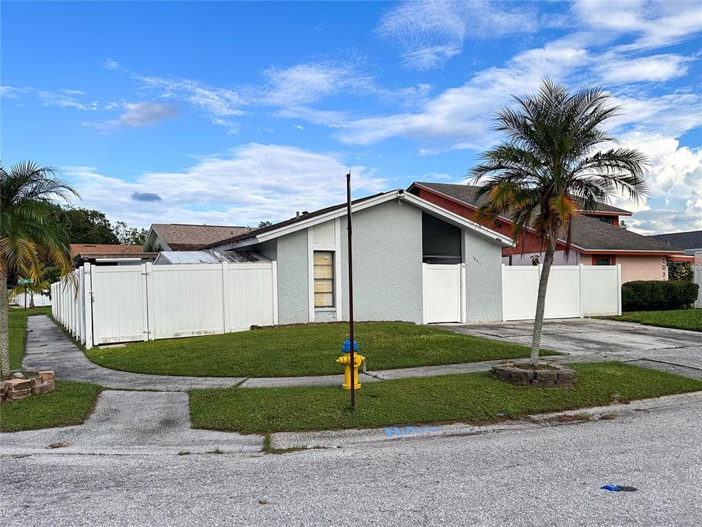 10311 PENNYTREE PLACE TAMPA, FL 33624