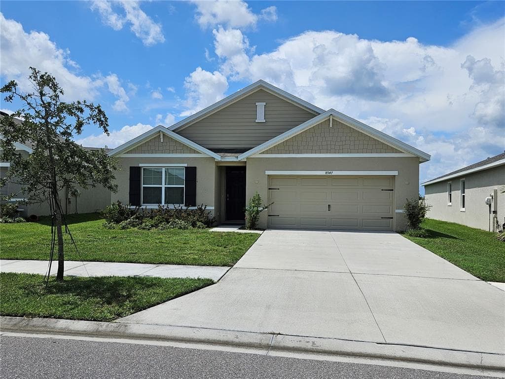 8947 BOWER BASS CIRCLE WESLEY CHAPEL, FL 33545