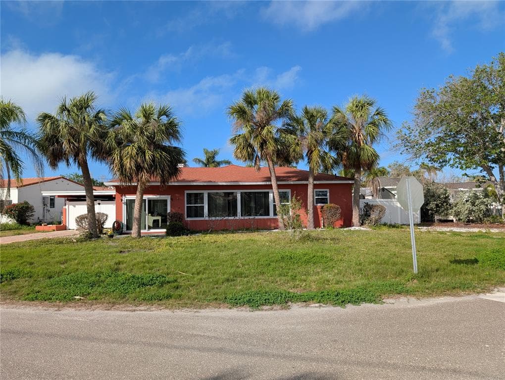 15806 REDINGTON DRIVE REDINGTON BEACH, FL 33708