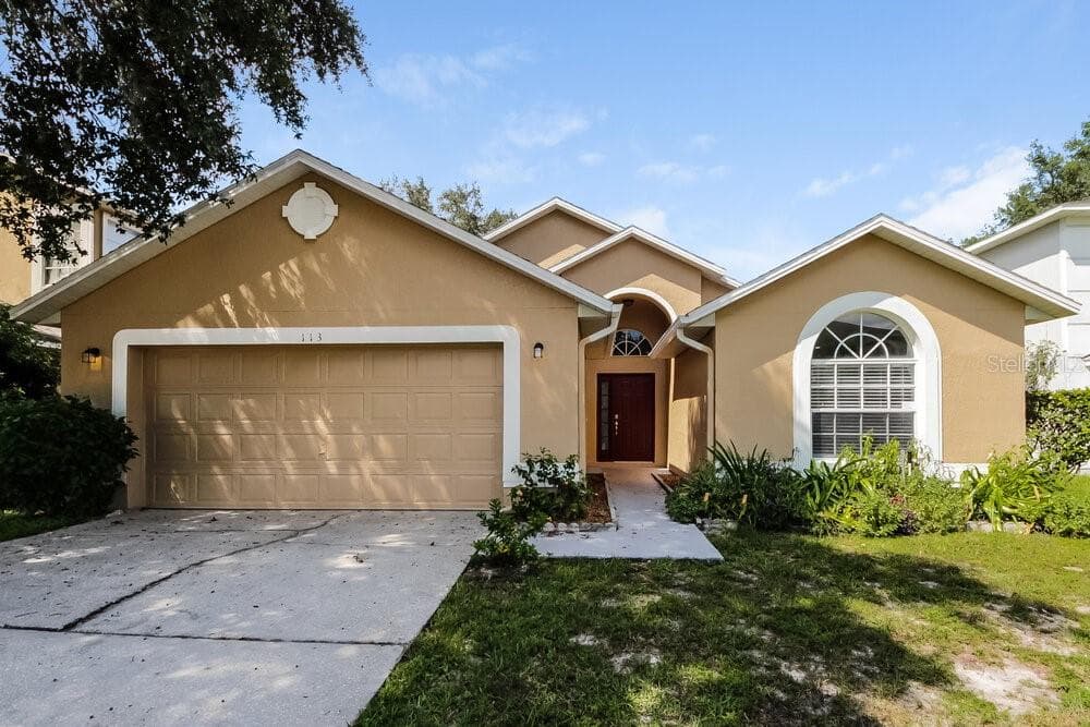 113 LANCER OAK DRIVE APOPKA, FL 32712