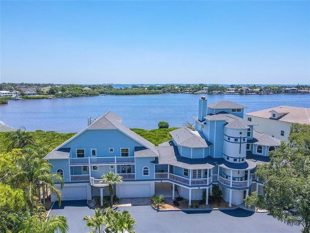 504 HILLSBOROUGH STREET PALM HARBOR, FL 34683