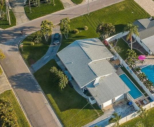 3822 BAYSHORE BOULEVARD NE ST PETERSBURG, FL 33703
