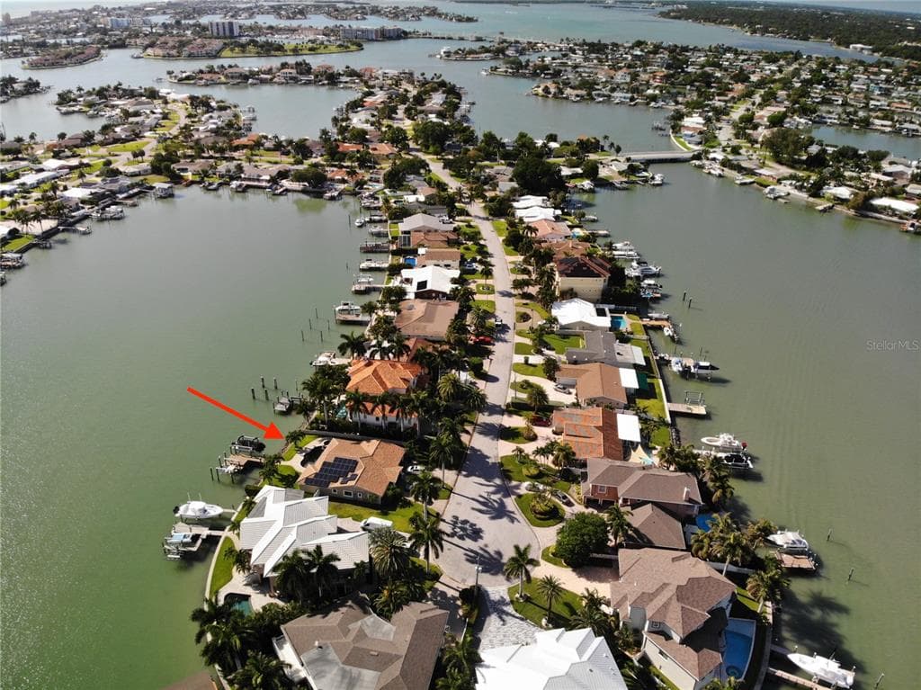 7822 9TH AVENUE S ST PETERSBURG, FL 33707