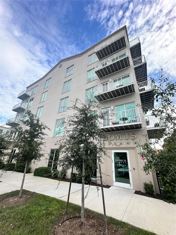 644 3RD AVENUE S UNIT 204 ST PETERSBURG, FL 33701
