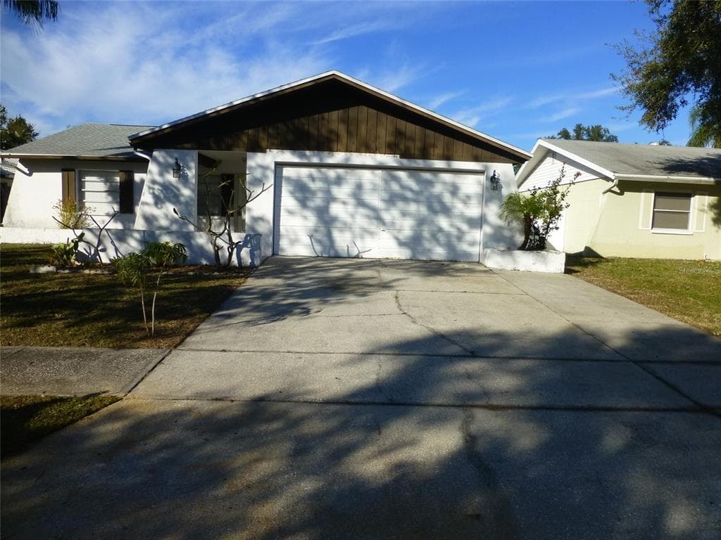 12826 129TH TERRACE LARGO, FL 33774