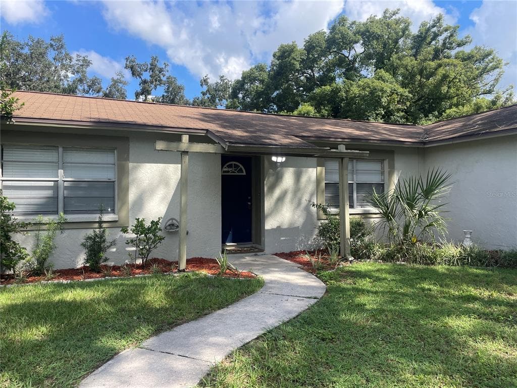 11604 VALENCIA DRIVE UNIT A SEFFNER, FL 33584