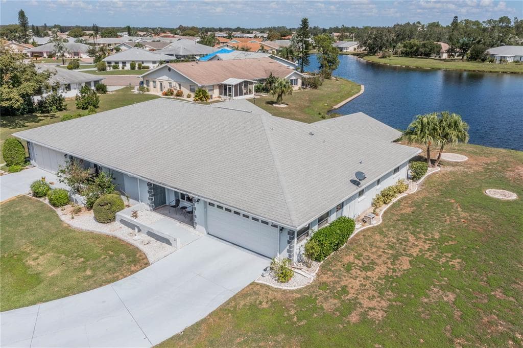 205 SOLA LANE SUN CITY CENTER, FL 33573