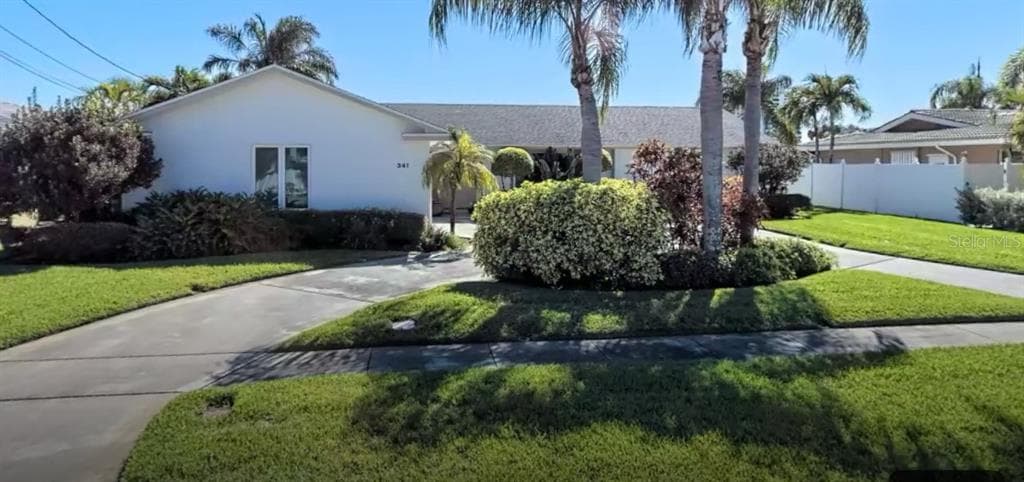 341 PALM ISLAND NE CLEARWATER BEACH, FL 33767