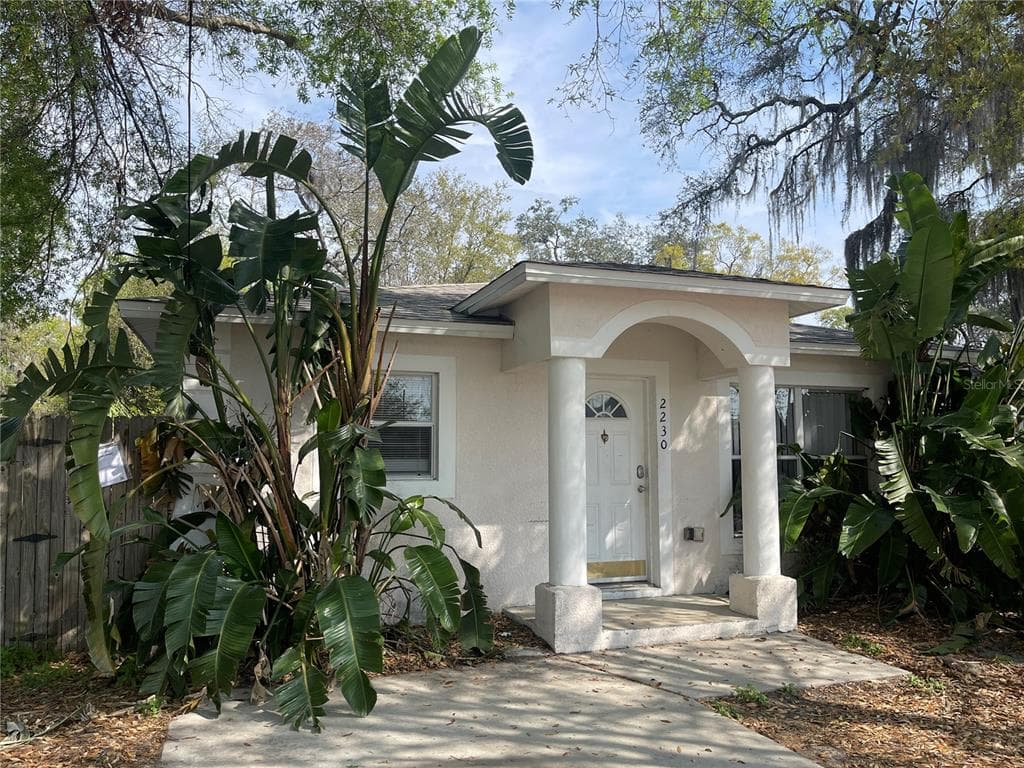 2230 E CHELSEA STREET TAMPA, FL 33610