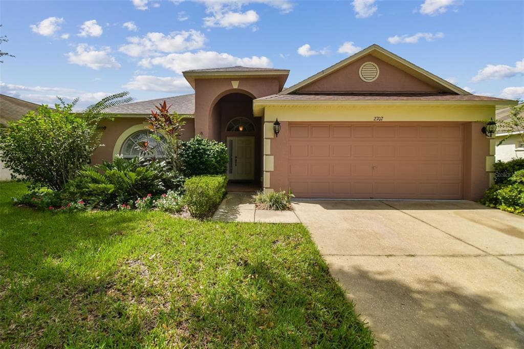2707 PANKAW LANE VALRICO, FL 33596