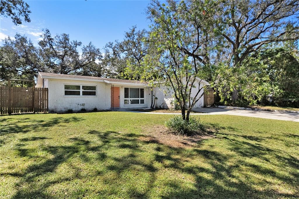 1817 E 109TH AVENUE TAMPA, FL 33612