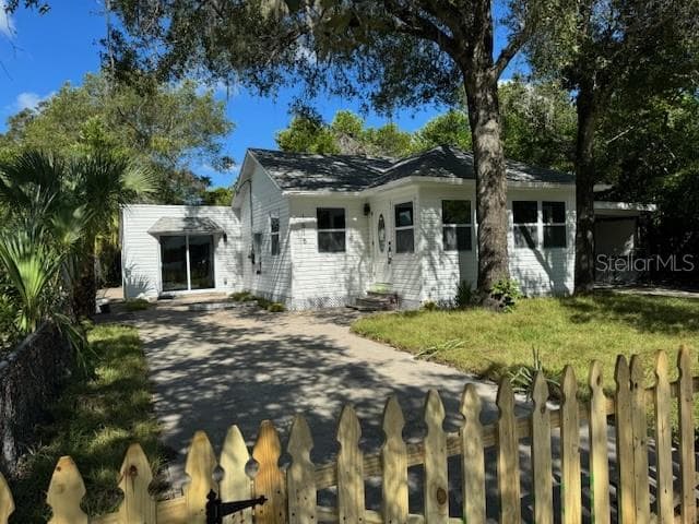 1615 39TH STREET S ST PETERSBURG, FL 33711