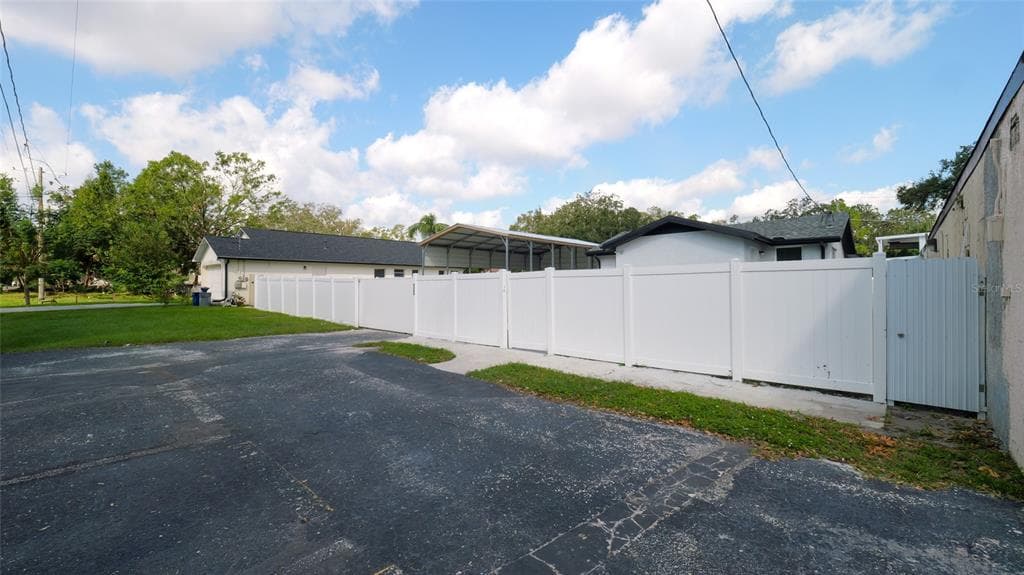 2505 W RIO VISTA AVENUE TAMPA, FL 33614