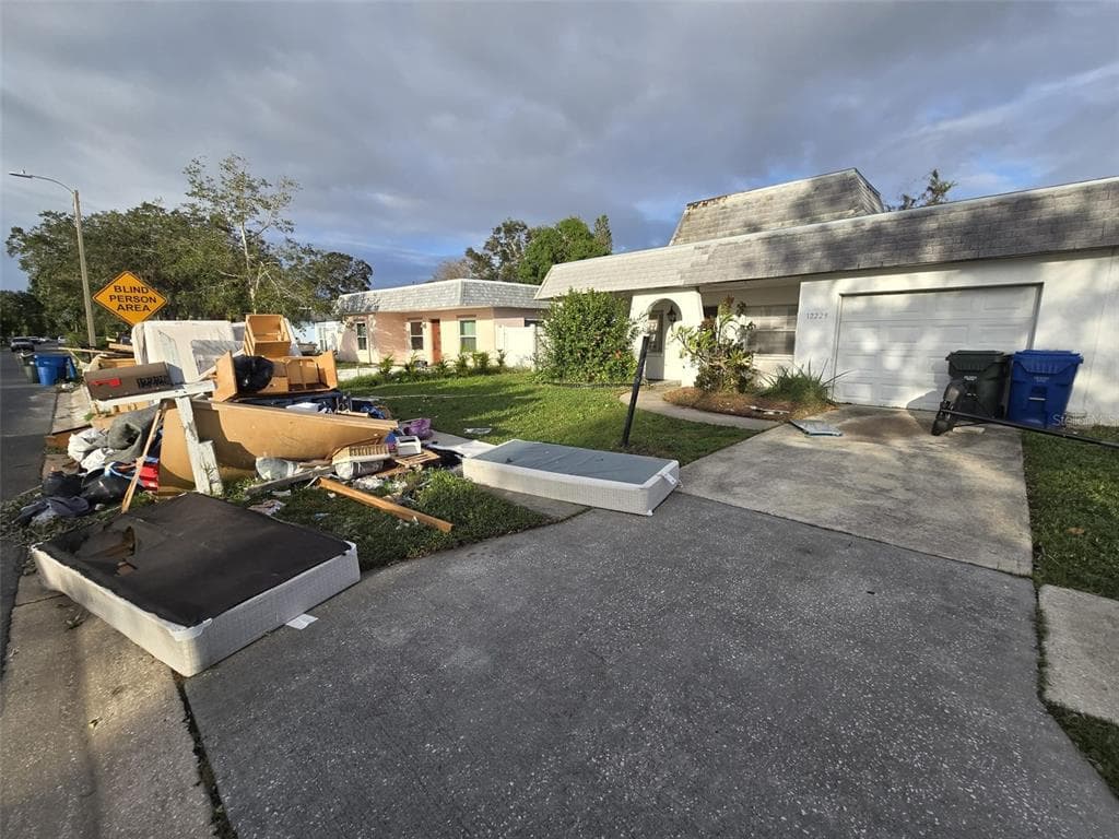 12229 ELDON DRIVE LARGO, FL 33774