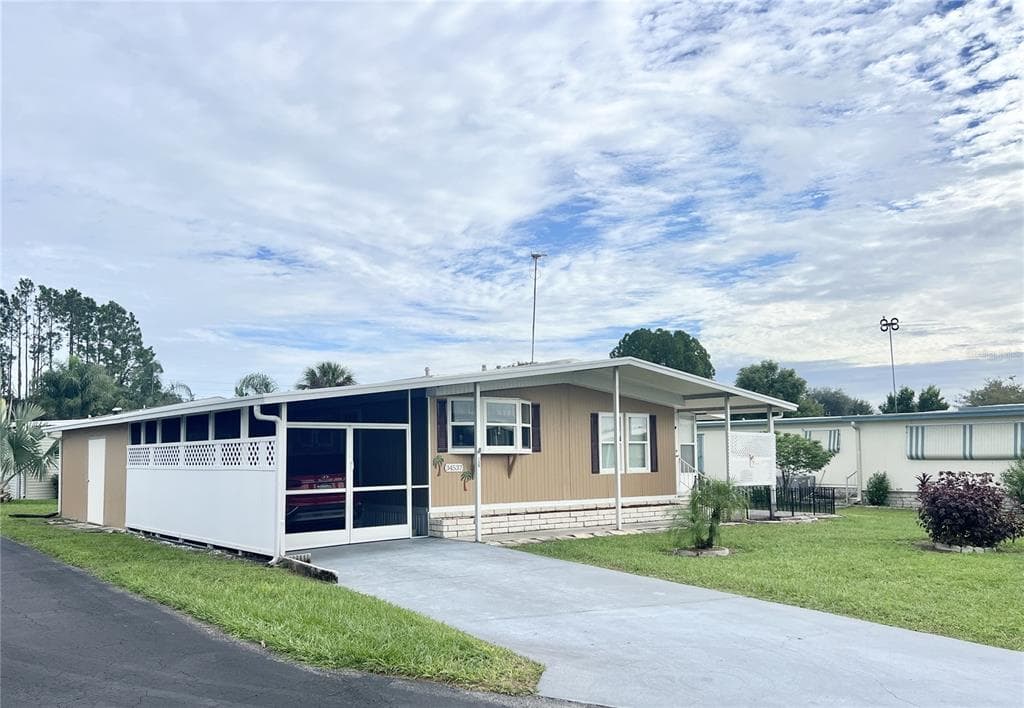 34537 MORNING GLORY GLEN ZEPHYRHILLS, FL 33541
