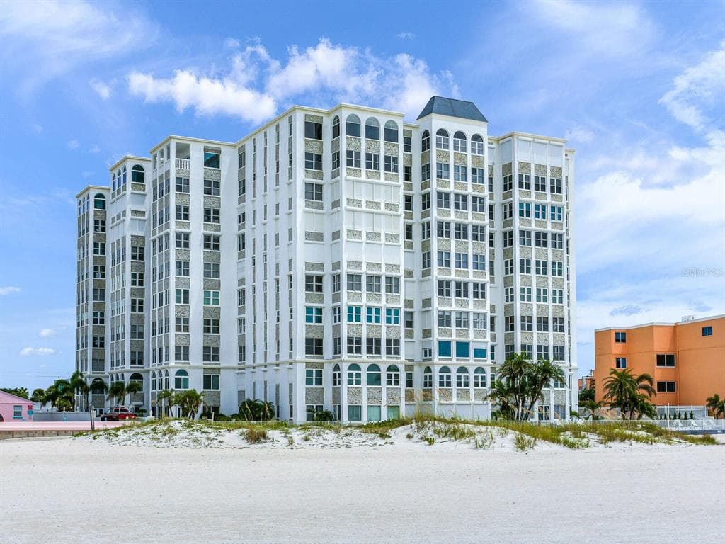 4950 GULF BOULEVARD UNIT 1008 ST PETE BEACH, FL 33706