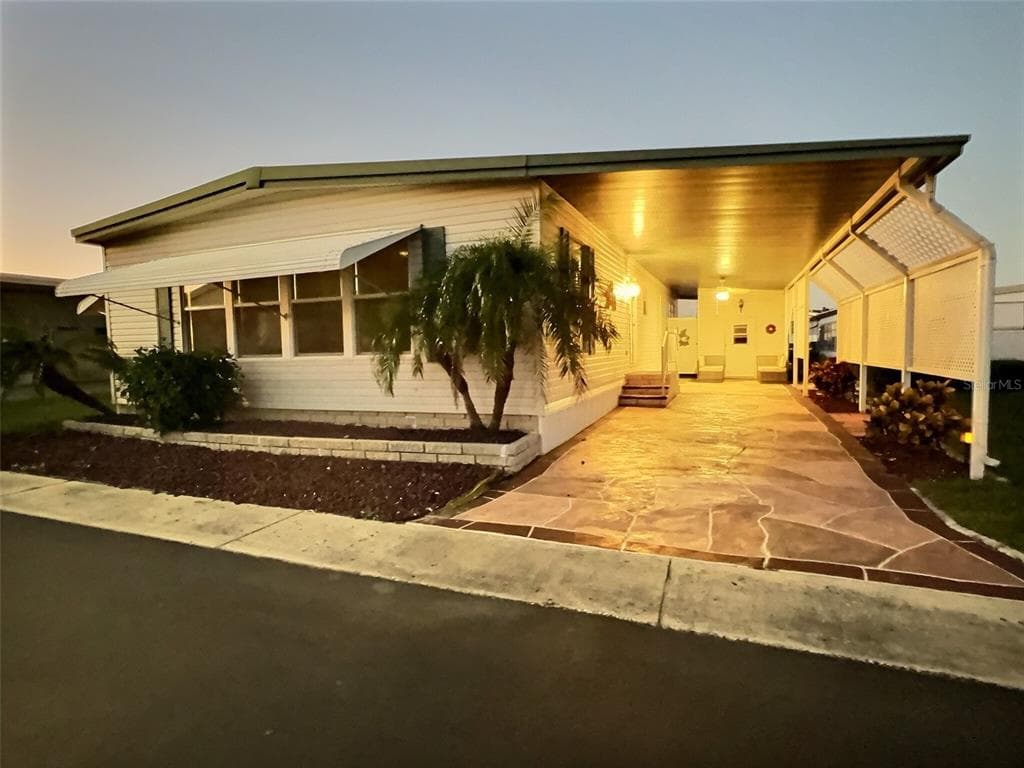 667 SUGAR PALM STREET LARGO, FL 33778