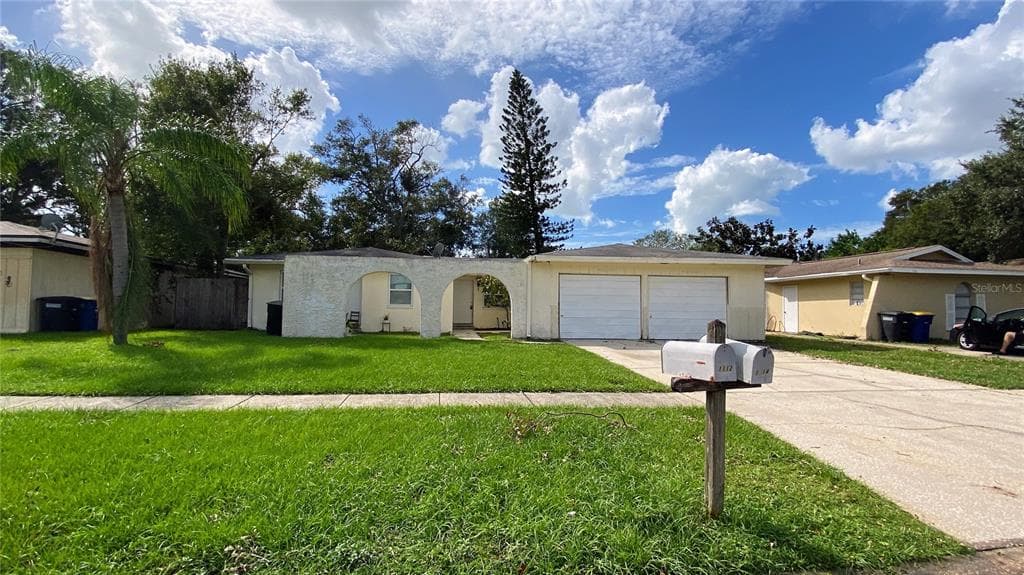 1114 AMBLE LANE CLEARWATER, FL 33755