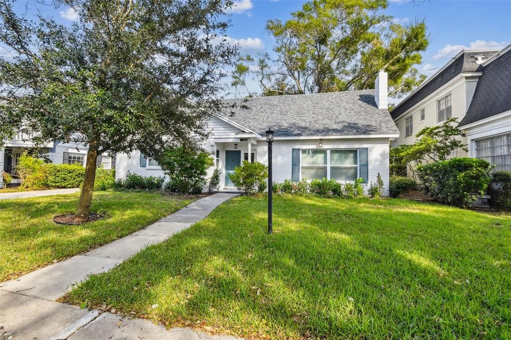 216 S SHORE CREST DRIVE TAMPA, FL 33609