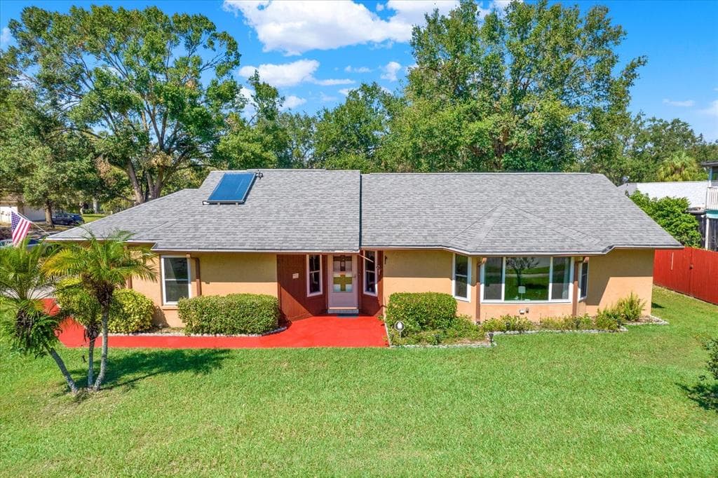 1711 NEWLAND PLACE VALRICO, FL 33594