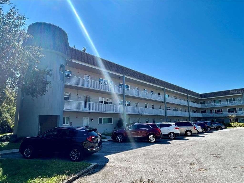 2441 PERSIAN DRIVE UNIT 25 CLEARWATER, FL 33763