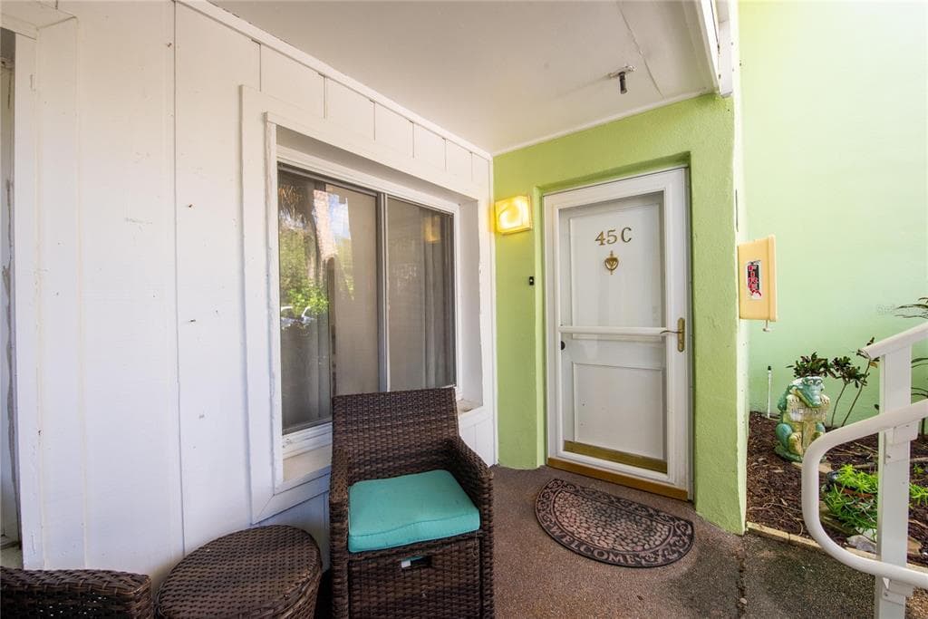 4120 35TH TERRACE S UNIT C ST PETERSBURG, FL 33711