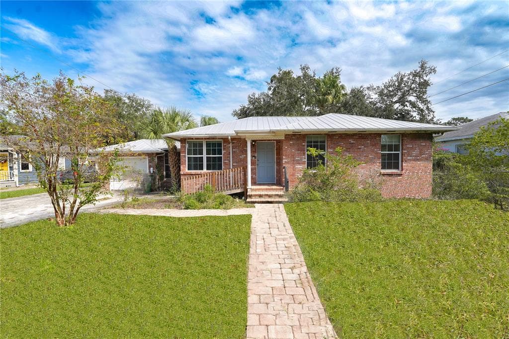 6203 N FLORA VISTA AVENUE TAMPA, FL 33604